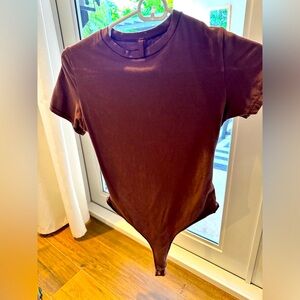 Skims chocolate brown T-shirt body suit.